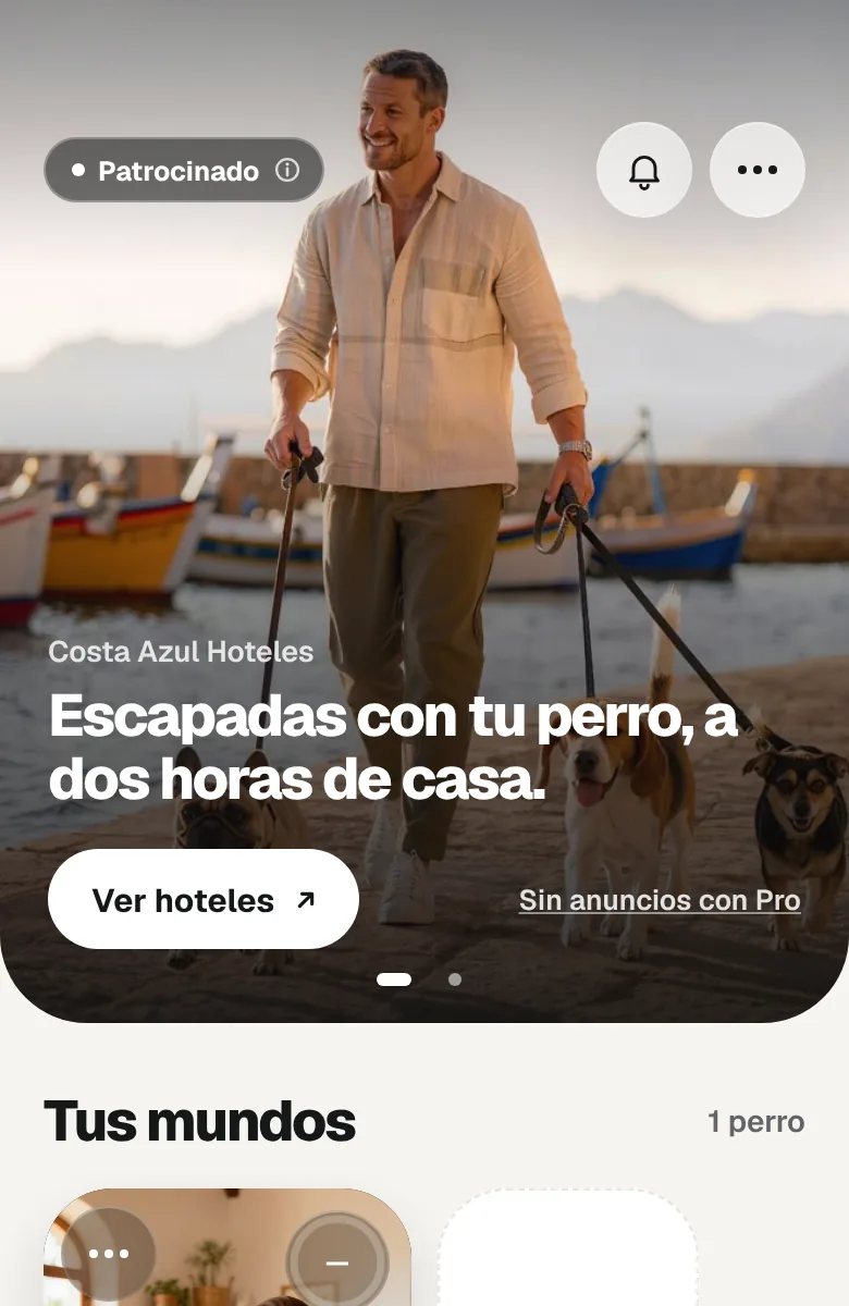 Ejemplo de portada patrocinada en Manadú, con la etiqueta Patrocinado, el anunciante, un botón y el link Sin anuncios con Pro.